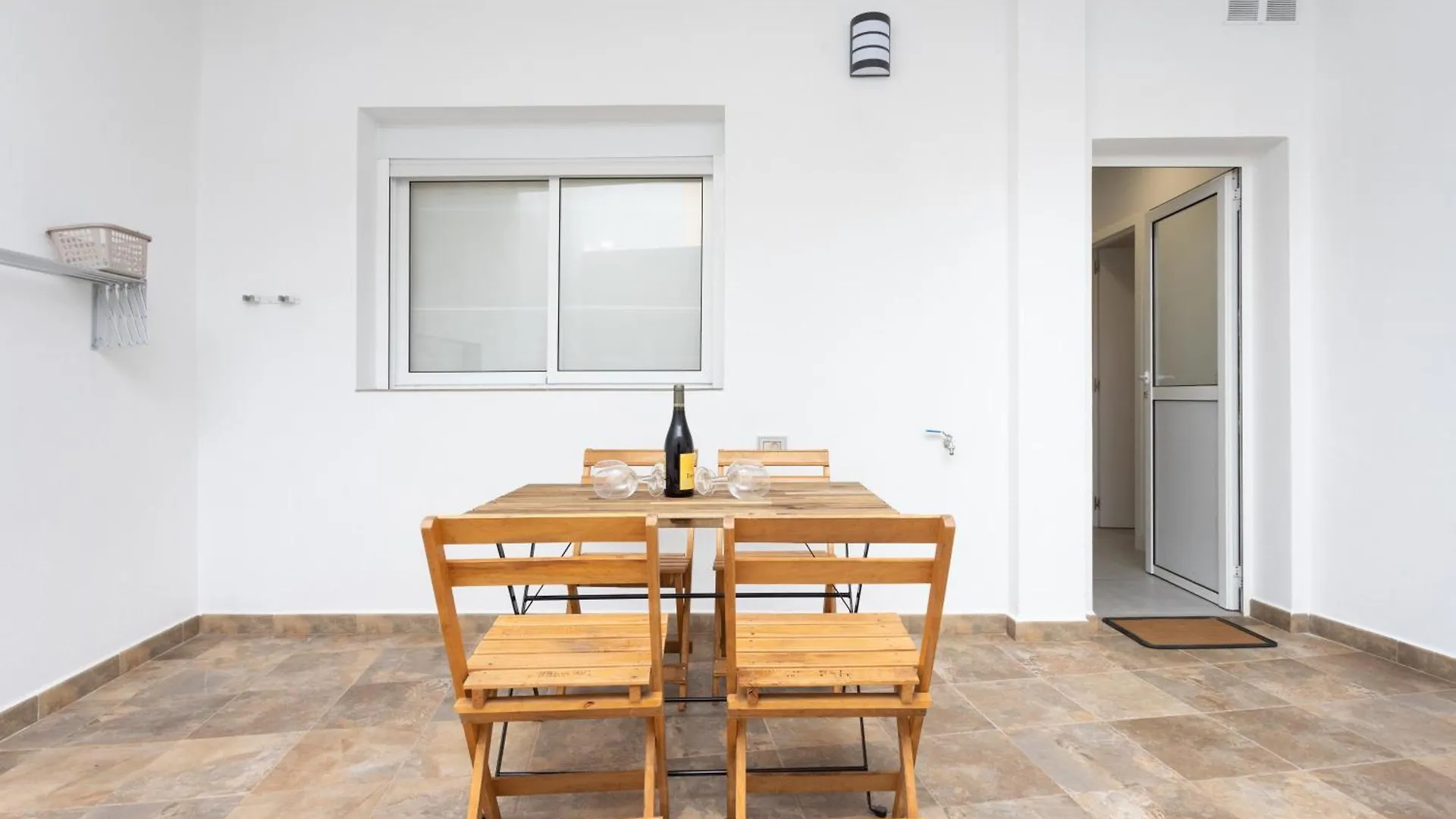 Home2Book Modern Apt Indoor Terrace, La Laguna Apartment